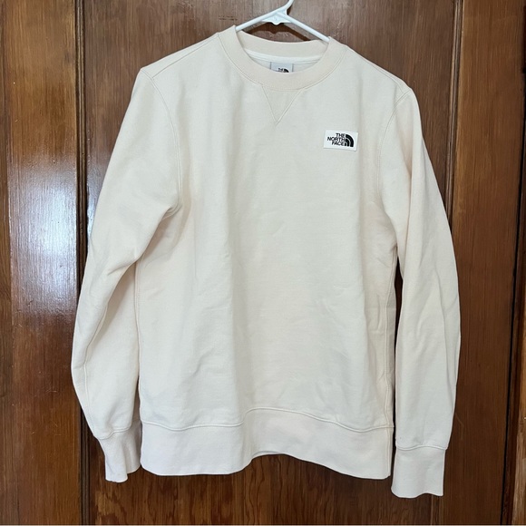 NWOT The North Face Cream Long Sleeve Sweatshirt - Picture 1 of 3